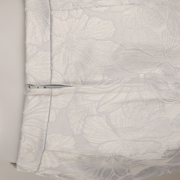 Liz Jordan Women's Skirt Size 12 Silver Embroidered Floral Pencil Lined Zip NEW - Picture 8 of 15